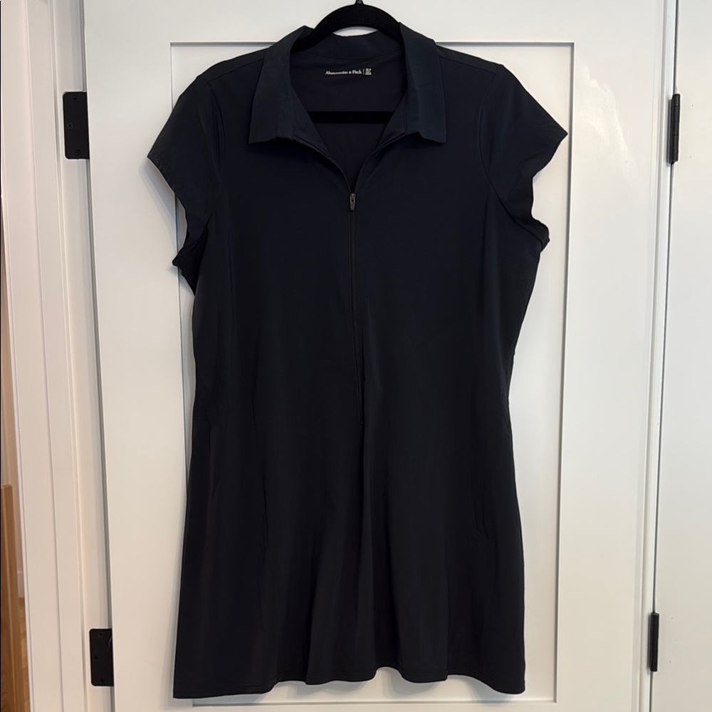 Abercrombie & Fitch active dress w/ built in shorts